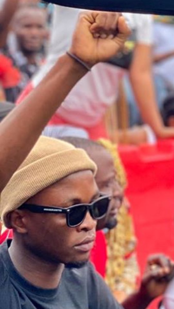 slaze26's tweet photo. "People get sad, you can't use your keyboard for likes and retweet to make people feel bad because people take lives"

                           — Laycon, 2021

I renew my STANship today 

#LayconOnJimmyJumpOff https://t.co/xpIGToNV8X