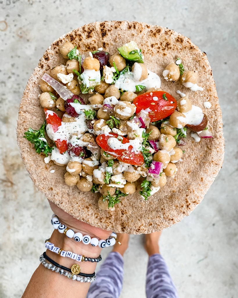 Guess what diet (or lifestyle approach, as we like to consider it) topped the BEST DIET OF 2021, AGAIN?! The Mediterranean Diet! 🙌

To celebrate, this week's McDaniel Short-Cut Recipe is my favorite Greek Chickpea Salad! 
linktr.ee/mcdanielnutrit…