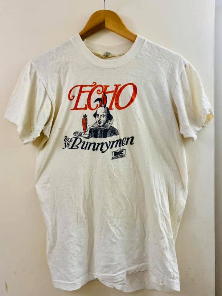 Two classic Echo and the Bunnymen T-shirts

One from the Stratford Upon Avon gig 21.10.83 and the James Dean one was given away with the Never Stop 12” in June 83

From the collection of Liverpool DJ and promoter Steve Proctor

#yebunnymen