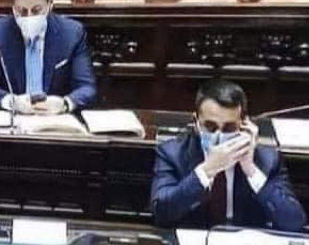 ardigiorgio's tweet photo. I governi passano, le maggioranze cambiano, un fesso è  per sempre https://t.co/5yZO0xgMjF