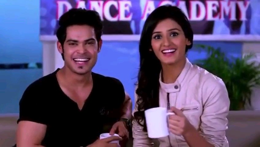 DKunwaramar's tweet photo. We're excited to watch rusvaaiyaan 😁
Are you excited? Realising tomorrow ♥️
#Rusvaaiyaan
@kunwar_amar16 @shampa_s @bertwin_d @shahidmaliya @shilparao11 @ItsAmitTrivedi https://t.co/yk075lbJqj