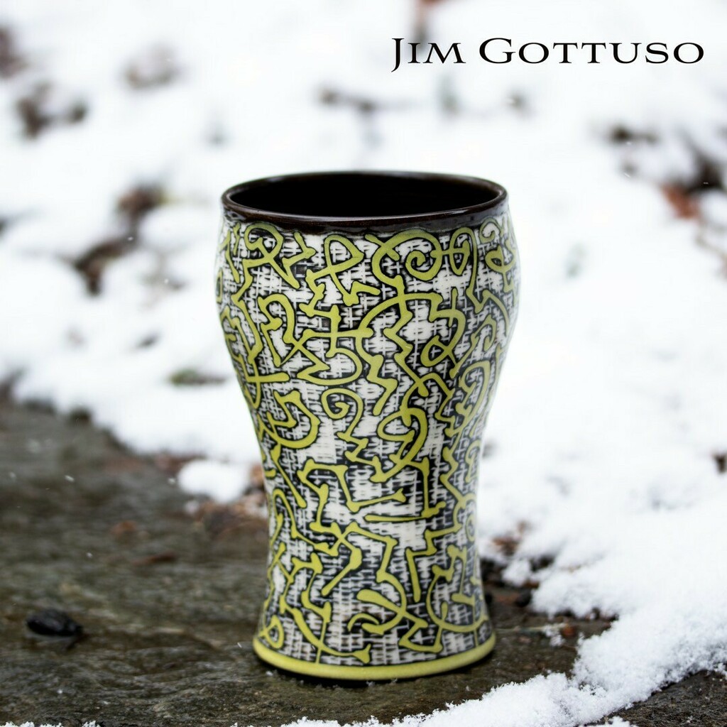 InTandemGallery's tweet photo. I wonder often how an artist came our with ideas, managing to do, with the same basic materials, something totally new and aawesome

@jimgottuso #jimgottuso #shilaconpottery #wateretching
#intandemgallery #ceramicgallery #interiordesign #homedecor #shophandmade #handmade #po… https://t.co/lzMKhzt5Ik