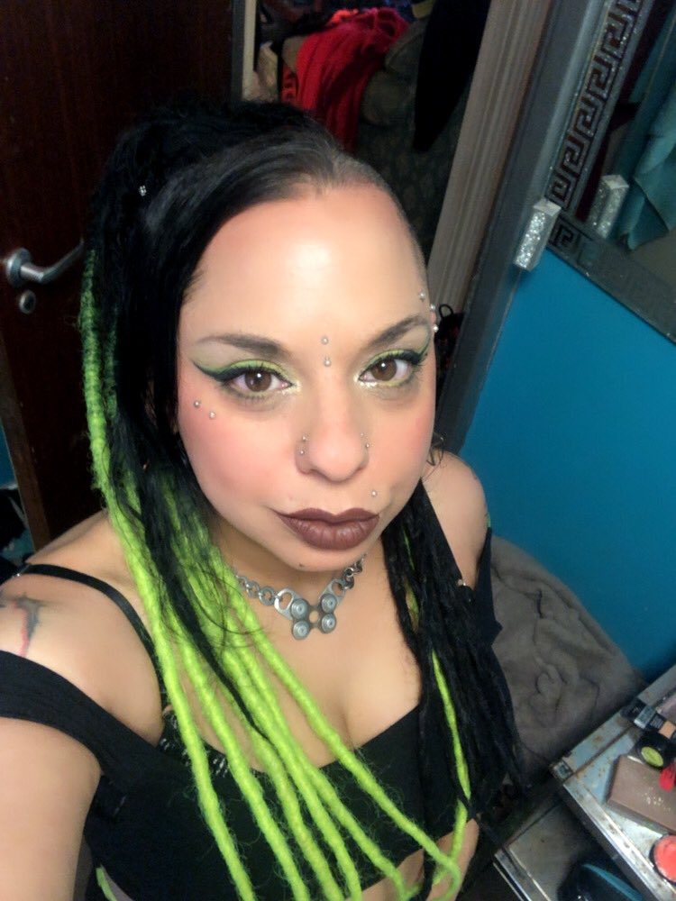 TerminatrixBorg's tweet image. Makeup for today’s @cyberdoguk photo shoot !! Pics to come soon #cyberdog #makeup #cyberpunk