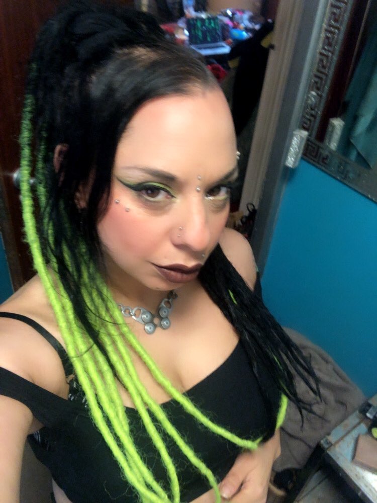 TerminatrixBorg's tweet image. Makeup for today’s @cyberdoguk photo shoot !! Pics to come soon #cyberdog #makeup #cyberpunk