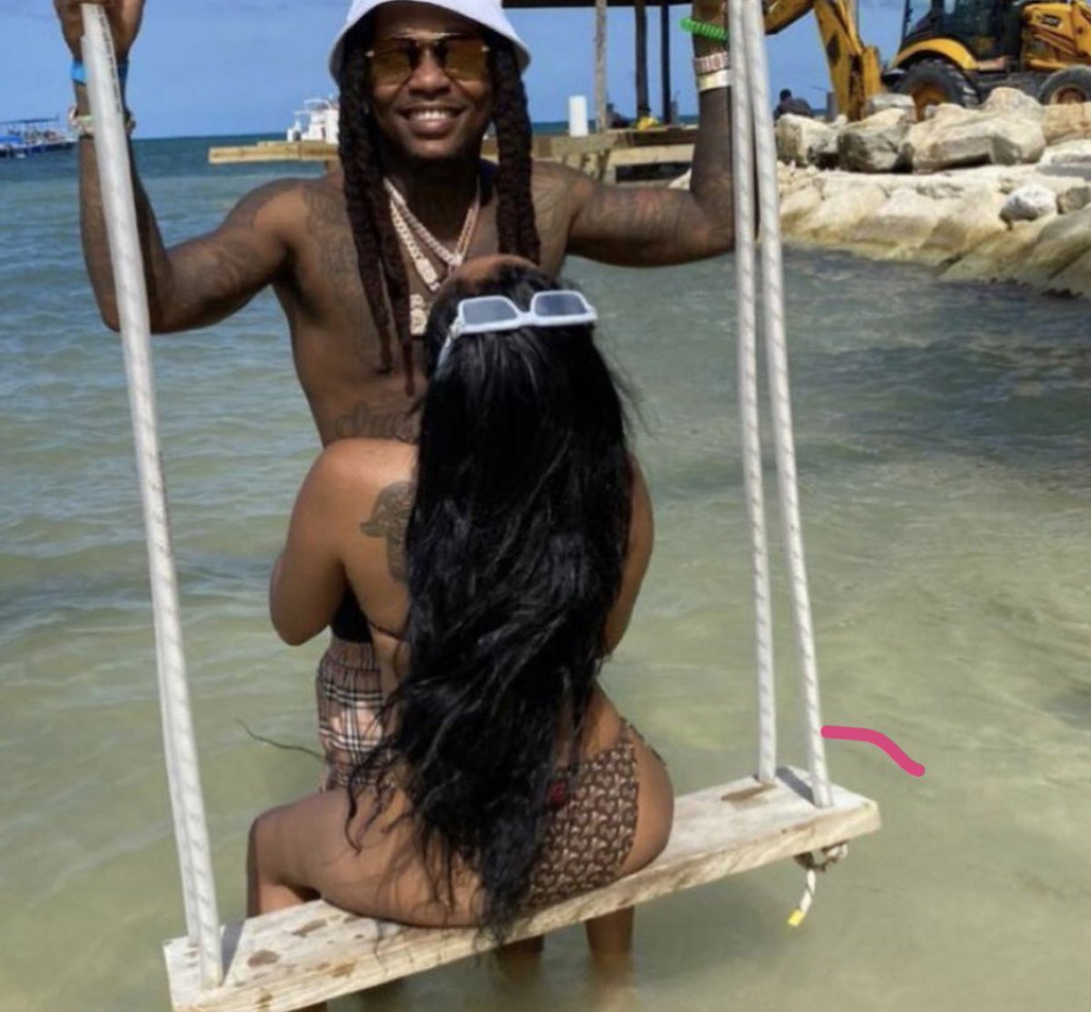 Only1BRVCKS's tweet image. wait til I find the loml.. this what we gone be on 🤫