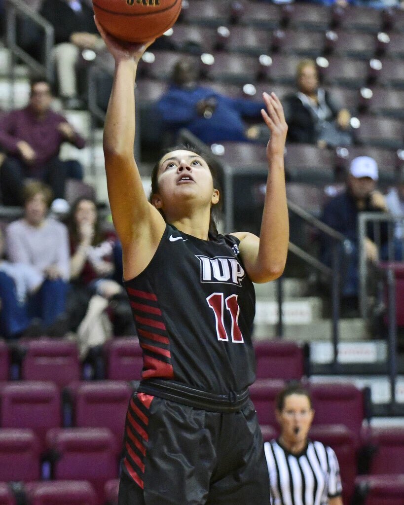 IUPCrimsonHawk's tweet photo. Today’s #HawkProfile is junior forward Alana Cardona of @IUP_WBB!
» 53 games played for 2-time defending NCAA D2 semi-finalists
» 3.72 GPA as business education major
» Follow her YouTube channel - https://t.co/wDR2sOCQNH
🔗 https://t.co/zks9q1Djsi
#TalonsUp https://t.co/3HNFC2JEql