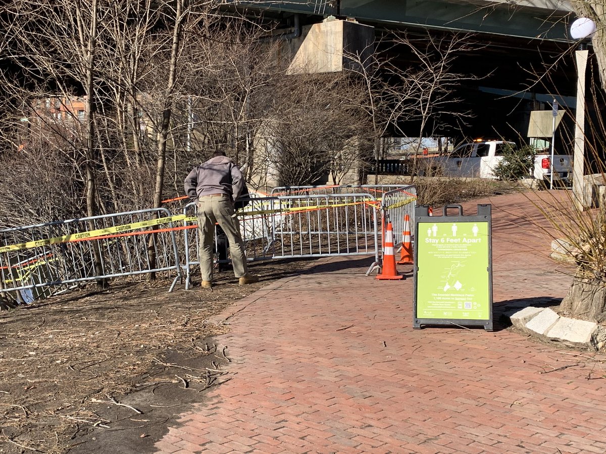 CharlesgateAll1's tweet photo. Please be careful and respect the fences around this newly discovered #sinkhole in The Grove section of Charlesgate Park. Thanks to @MassDCR with help from the @EmNecklaceBos for securing the area around it yesterday https://t.co/Qqx2v4oYAO