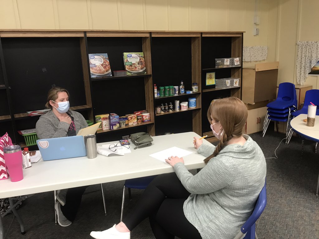 ShullELC's tweet photo. Spending a fabulous morning of PD with the amazing staff @ShullELC @RayPec https://t.co/GCqojHDqUC