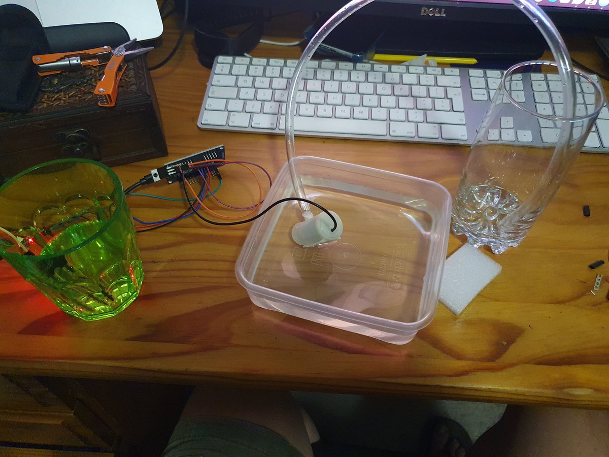 Awesome evening building a self watering plant device. Thanks to <a href="/OfferZen/">OfferZen</a> and <a href="/Investec/">Investec</a> #offerzenmake