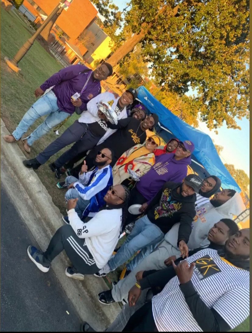 GKAlphas1947's tweet photo. The Gamma Kappa Chapter would like to welcome the new and returning students of Miles College. Let’s be better and productive this semester.💪🏽
#MilesCollege #Mileans #ItsAGreatDayAtMilesCollege https://t.co/8O98ZI338p