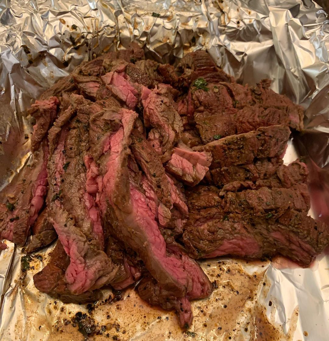 .@ci_grilling's carne asada: Marinated a skirt steak overnight and grilled up to perfection on the Pitts &amp; Spitts Maverick 850. #skirtsteak #grill #grilling #tacotuesday #steak #carneasada #tacos #grilledtacos