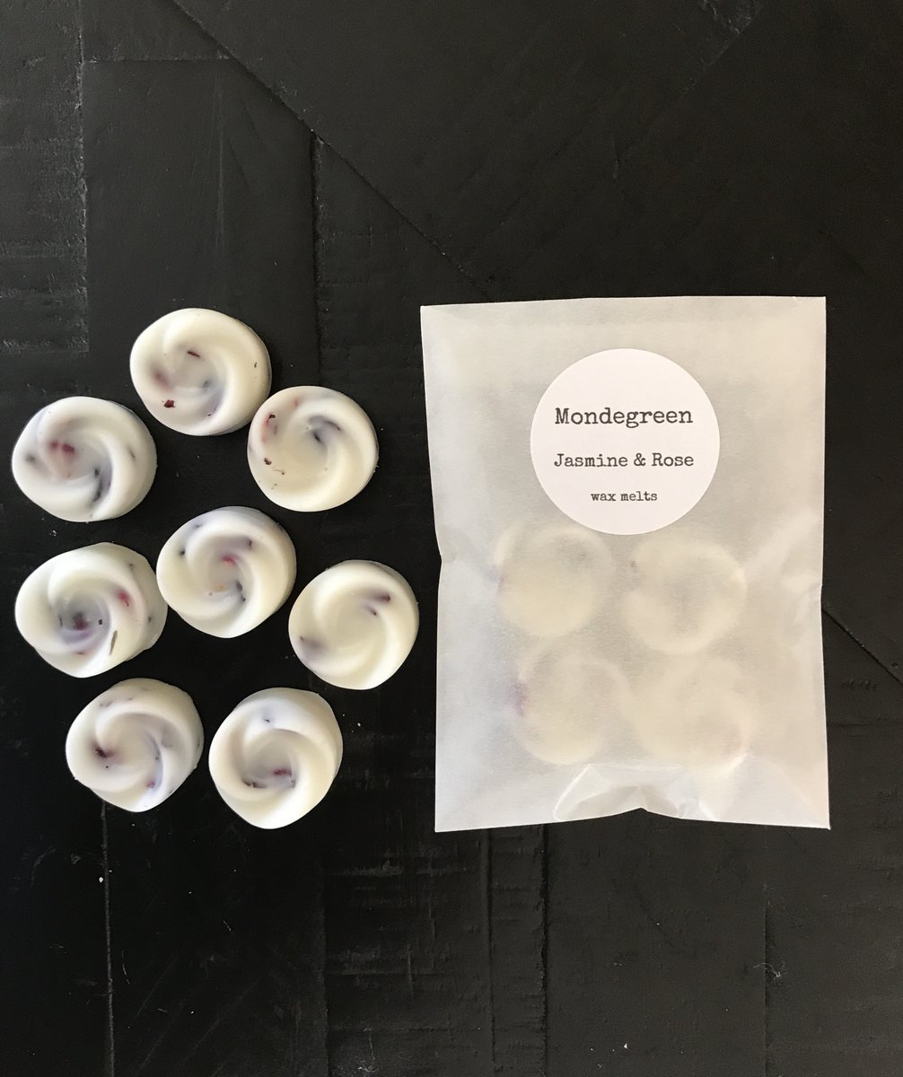 MondegreenC's tweet photo. Botanical wax melt sample bags only £1.50 in our #etsystore https://t.co/a1yJ14TapJ #homefragrances #gifts #waxmelts https://t.co/6I6HfuLHq2
