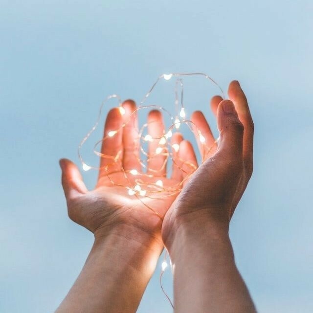 MarketFlamingo's tweet photo. As entrepreneurs and business owners, we're often great at coming up with sparks of inspiration ⚡️

They often drop out of nowhere... 🌟

Some come and go... 

And some burn away at us ready to be turned from vision to reality ✨🙏

So how do you ensure… https://t.co/GtLx2d5anp https://t.co/FmeBwBRLDl