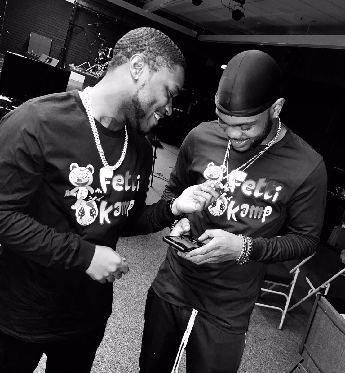 fettikamp's tweet photo. They gone kno the name one day.. #fettikampshxt #freedakamp 🐻💵 https://t.co/IFYgJbfBqK