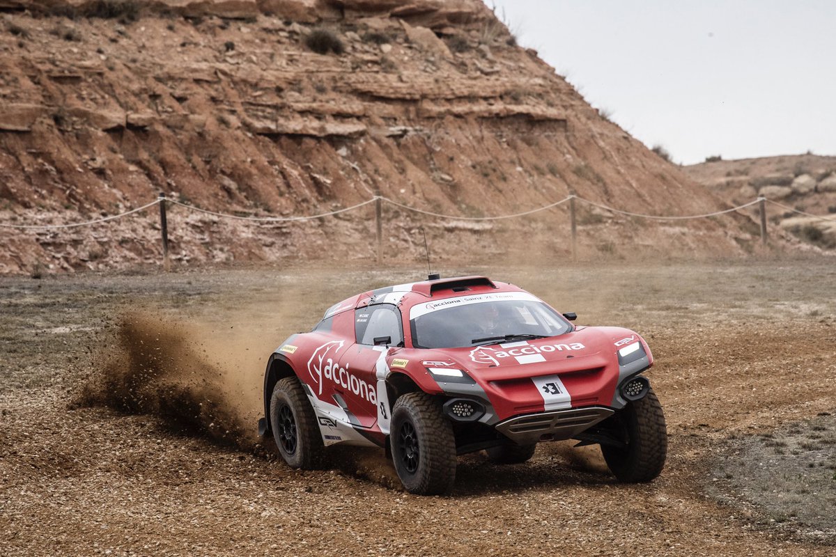 Potencia eléctrica + tracción cuatro ruedas = 🤩

Electric power + four wheel drive = 🤩

-
<a href="/ACCIONA/">ACCIONA</a> <a href="/QEV_Tech/">QEV Technologies</a> 
#DrivenByNature
