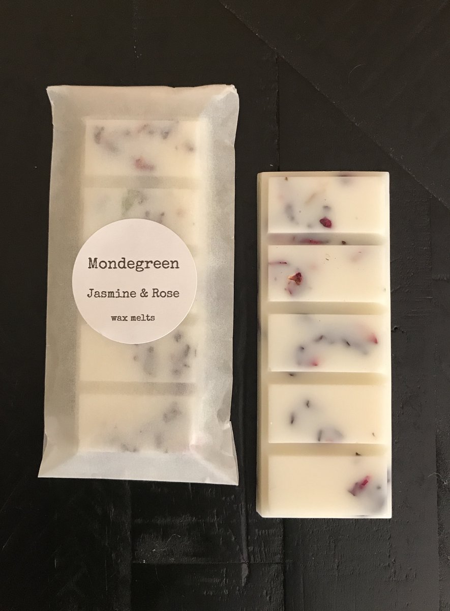 MondegreenC's tweet photo. Botanical wax melts now available in our #etsystore snap bars, sample bags and tins https://t.co/4ijifaRU5c #etsy #handmade #Veganuary https://t.co/ejDXGjwlYZ