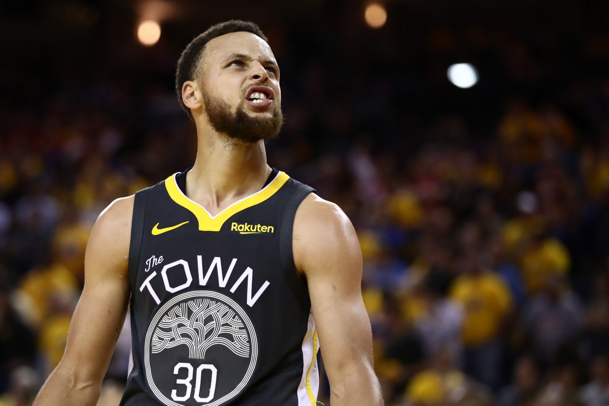 15. Stephen CurryReg. Season prime (’14-’19):28.1 PPG, 5.2 RPG, 7.4 APG48-43-90 splits (64.2% TS).254 WS/48 - 8.5 BPM - 66.20 TWPRPlayoff prime:26.7 PPG, 5.6 RPG, 6.0 APG45-40-90 splits (61.5% TS).198 WS/48 - 7.2 BPMPeak PIPM: 8.32Peak TWPR: 84.83