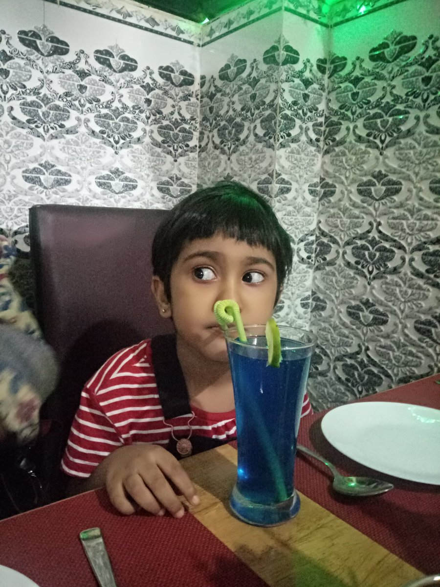 anirbanmunu's tweet photo. Life belongs to her. She is my daughter. Now a day's she is a girl. https://t.co/xUkiuQXWPT