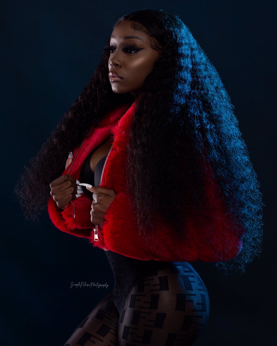 Shakes_Ng's tweet photo. Check out my latest Shoot. 
A simple retweet can help me expand my business. 
Follow on on ig @SimpleFilms_ https://t.co/9DHxVAllMk