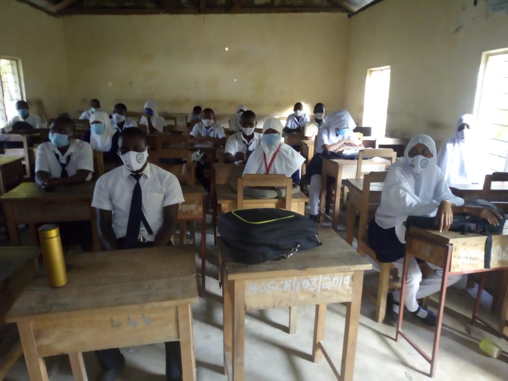 Samba4Youth's tweet photo. #EnglishAccess
This week we witness the resumption of the English Access Microscholarship Program at Kombani and Ng'ombeni high schools, @OurKwaleCounty .
See 👇
https://t.co/xTNVH7Dev2
@USEmbassyKenya @UNICEFKenya @GSNAfrica @BaseTitanium @NPSOfficial_KE @KCDF https://t.co/2JEoJPX67o
