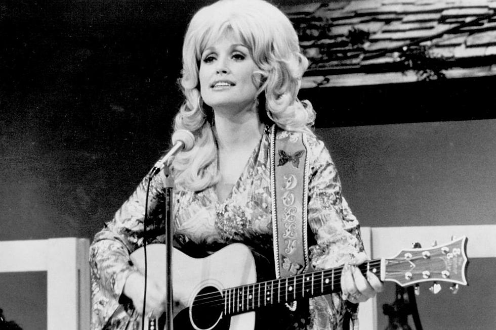 Happy birthday to Queen  @DollyParton - your songs have gotten me through the pandemic! You, like the  @MRCLHA 1946 British birth cohort, are 75 this year. Here are some of the ways your awesome life has tracked theirs, and the social changes of the post-1945 decades (thread, 1/6)