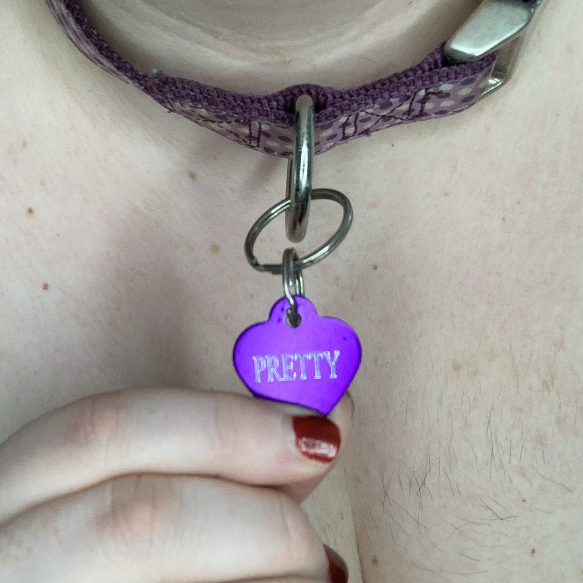 AppleAudios's tweet photo. I’m naturally #hairy I’ve a #hairymuff, hairy #armpits, legs, and yes even a bit of chest hair! The only part of me I shave is my under/double chin b/c I recognize that hair there is an EXTREMELY niche fetish. https://t.co/pBhbiru7un