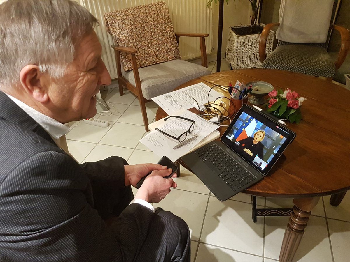 JKrabal's tweet photo. Secrétaire Etat ESS : questions dvpmt et modernisation industrielle Relais pour promotion métisse, isolant + écologique. Demande soutien plan relance pour réhabiliter Emmaus Rozieres sur Crise (39 compagnons et compagnes) hébergés dans conditions difficiles, passoire thermique https://t.co/ccZvBlrG5q