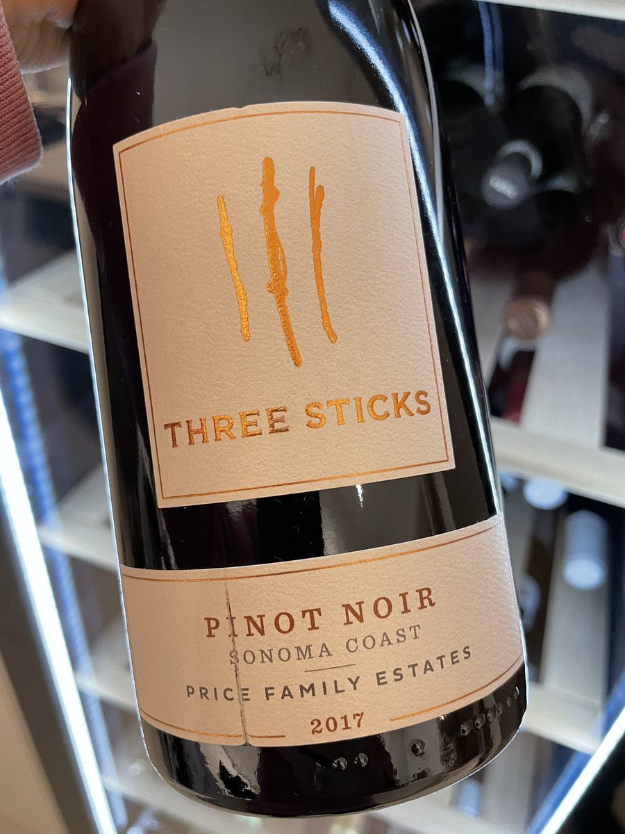 jesbc's tweet photo. I Sonoma County stemte ca. 75 pct på @JoeBiden. Det skal i morgen på #InaugurationDay fejres med denne bad boy #ThreeSticks fra guruen Bill Price (også manden bag Kistler) @POTUS46Biden 🇺🇸🇩🇰🥳👏 https://t.co/UEUNp8U6oF