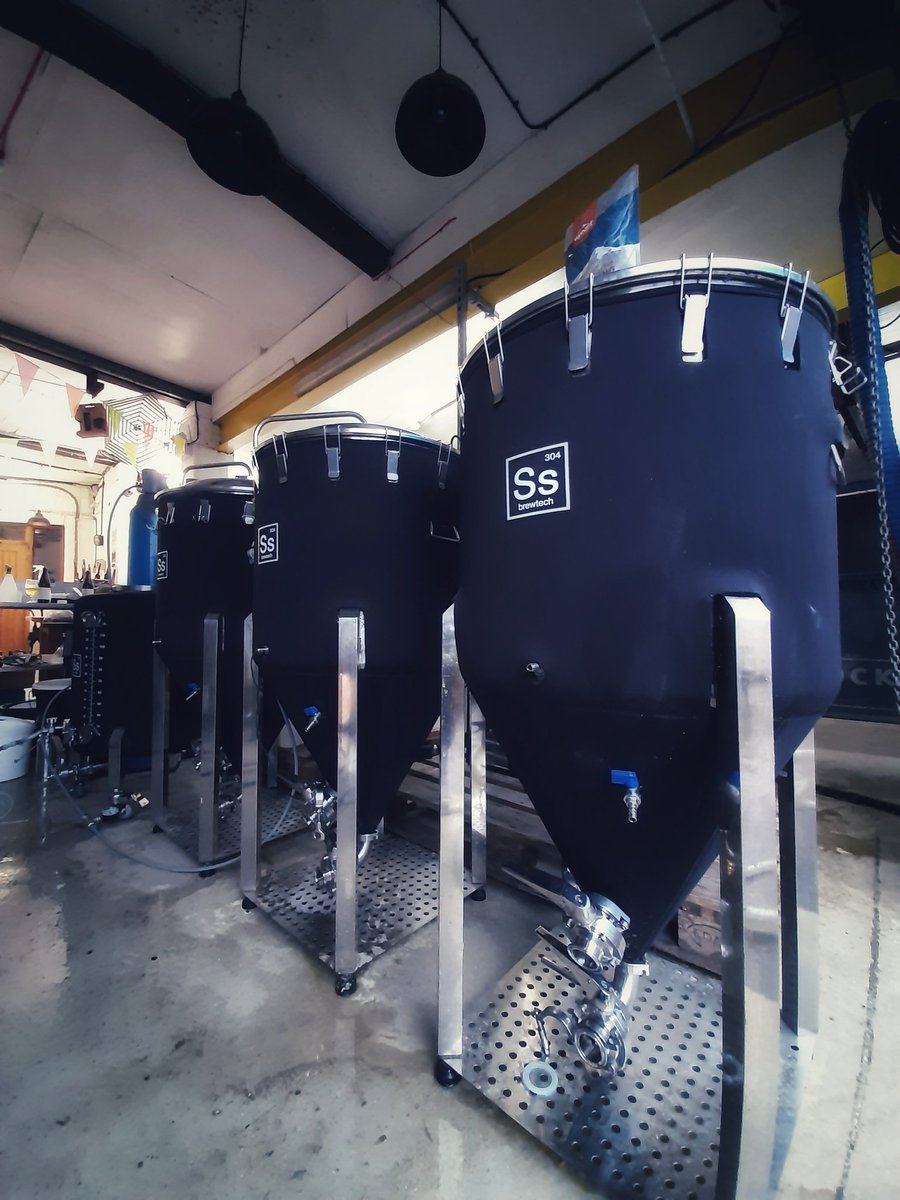 CRBrewery's tweet image. COMING SOON: our first official Pilot Kit beer! 🥳 After a culmination of trials using London Ale III yeast &amp;amp; Incognito hops, think big tropical stone fruit aromas from Mosaic, Citra &amp;amp; Ekuanot hops for our very first Pilot Kit beer available to buy. 🌴🤩🍻