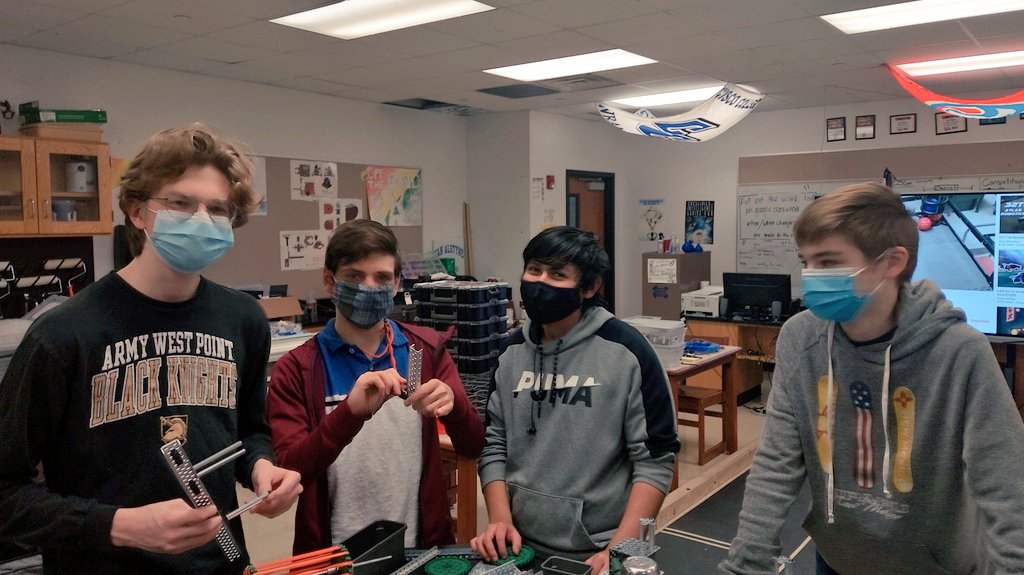 varcpanthers's tweet photo. Engineering team is hard at work! https://t.co/BBlNXvPaZr