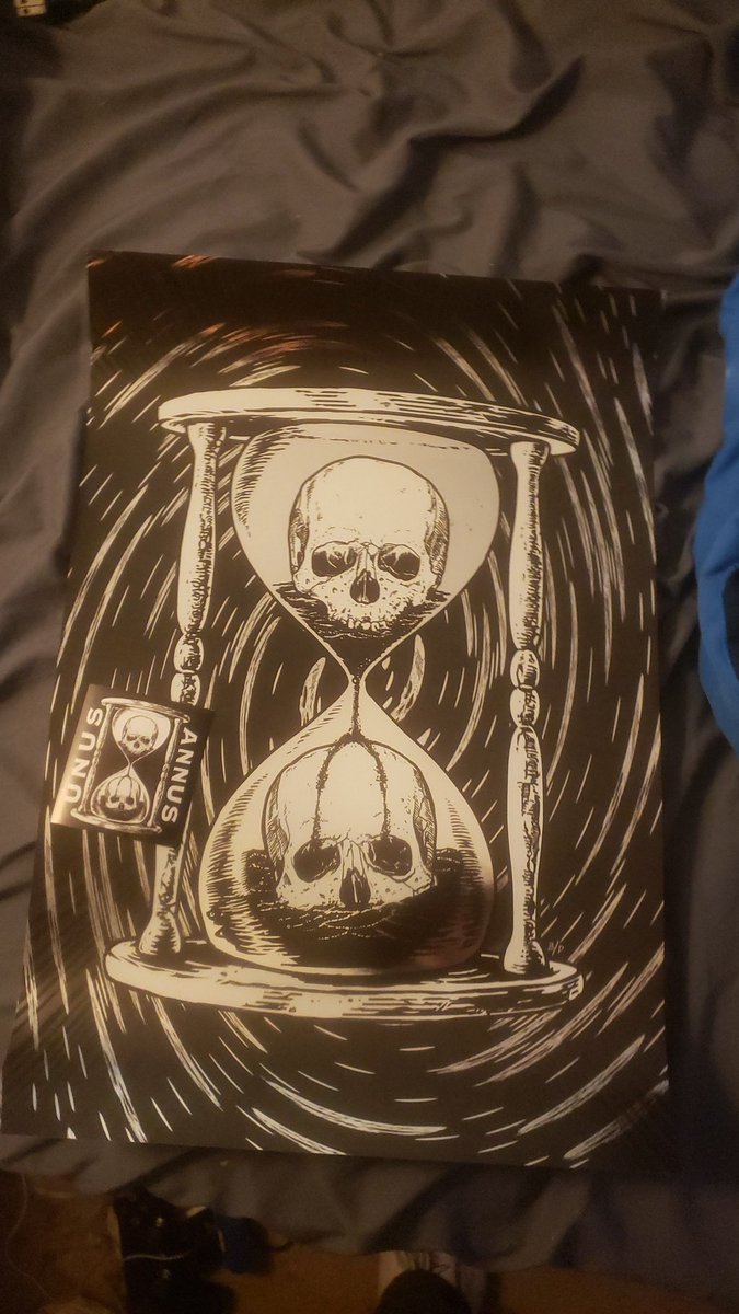 SBroduer's tweet photo. My #UnusAnnusmerch poster came in!!! #markiplier #CrankGameplays #00:00:00:00 #mementomori #unusannus https://t.co/tW9W52fZWs