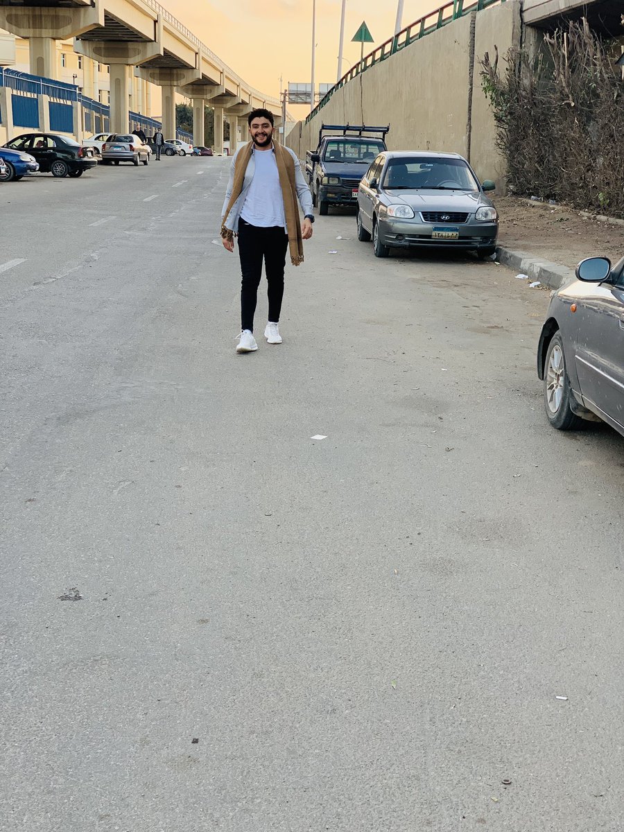 من احب الله رأي كل شئ جميلا