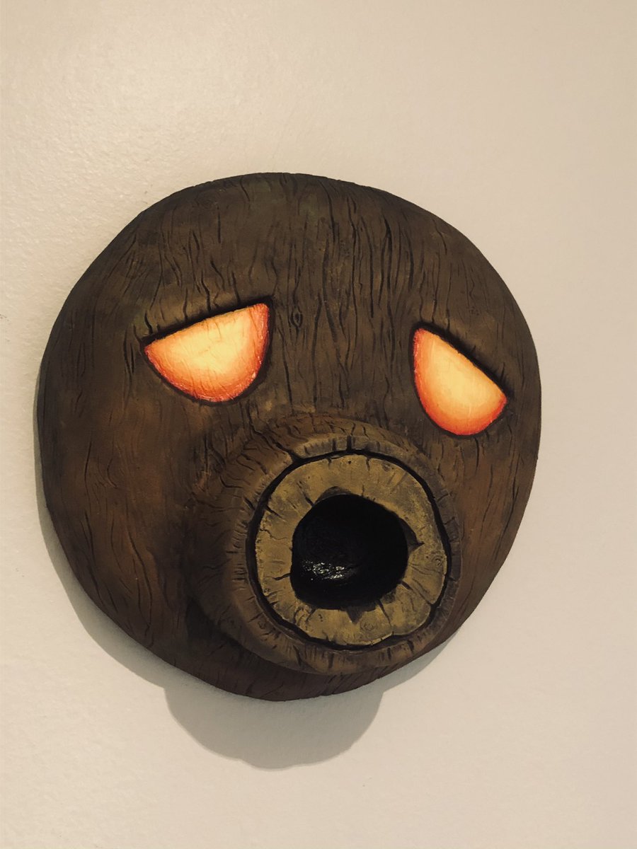 lilsproutstudi1's tweet photo. π± The Deku mask is done being painted! π± Next step: attaching the leaves! π
β’β’β’
#dekumask #majorasmask #zeldaprop #etsyseller #displaymask #zeldafanart https://t.co/F072UJ4nAX