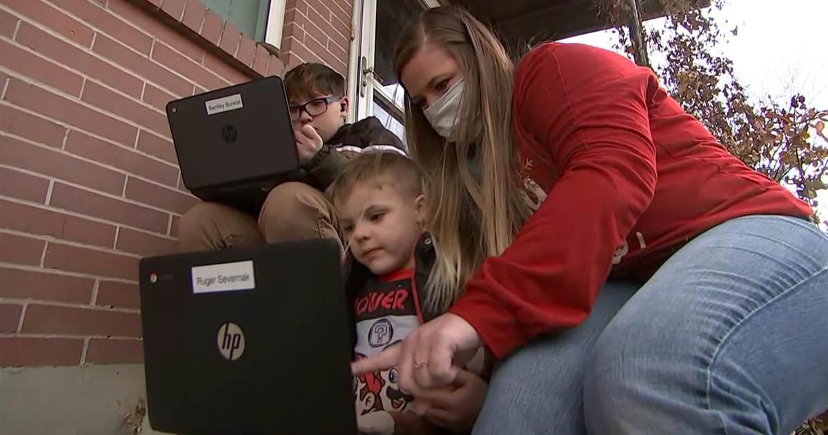 eskeymo's tweet image. For too many students, connecting to the internet is the first barrier. Here&apos;s one school district&apos;s efforts to get every student online, via a #PrivateLTE network. #TechForGood #PrivateCellularNetwork on.today.com/3bSCAJB