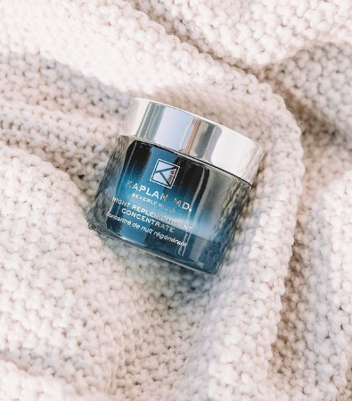 We live by R&amp;R - replenishment &amp; restoration 💤
The KAPLAN MD Night Replenishment Concentrate is a powerful, luxurious nighttime treatment that visibly reduces the appearance of fine lines and wrinkles while quenching the skin with critical moisture while you sleep!