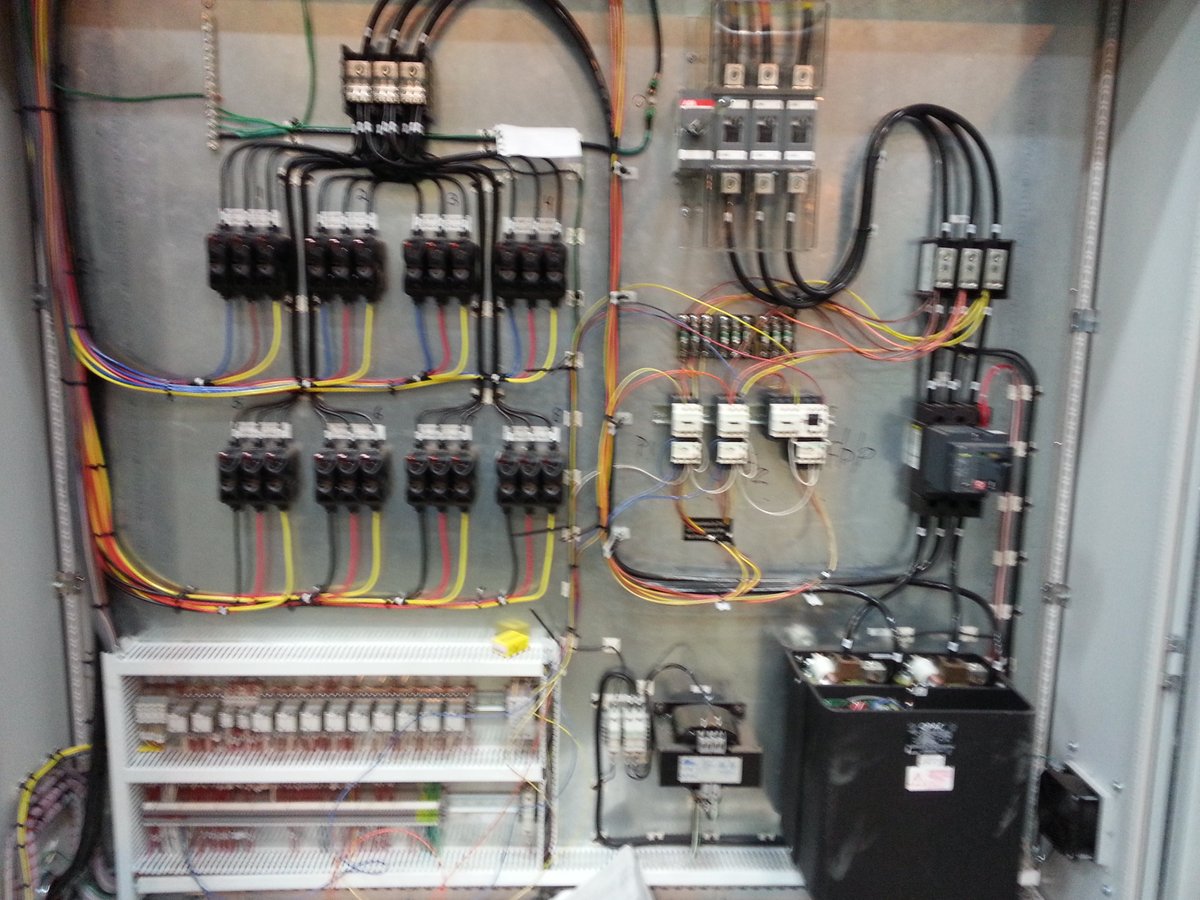 KochModular's tweet image. We are all busy bees this time of year. Project Highlight: Modular Beeswax Recovery System. Have a question? Our Engineers are available online. kochmodular.com  #engineeredsmarter #builtmodular #technology