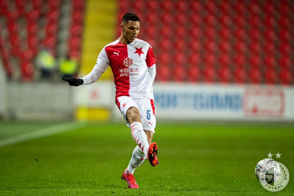 SK Slavia Prague EN on X: Alexander Bah 🇩🇰 played his second game for  Slavia tonight. Slavia is really good in counter-attacks and fast up  front. And so were SønderjyskE. I decided