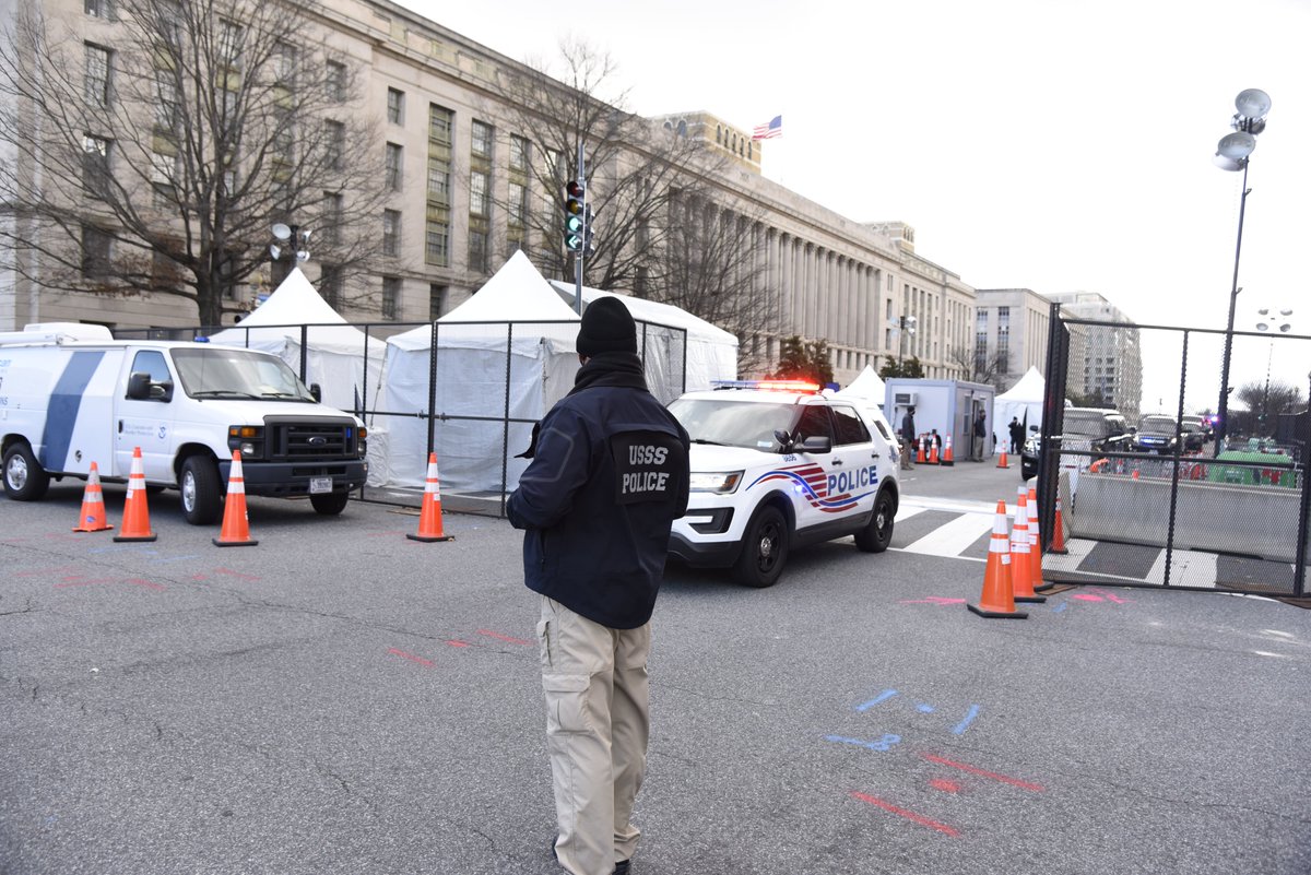 SecretService's tweet photo. The men and women of the Secret Service and our law enforcement &amp; public safety partners stand ready to ensure a safe and successful #Inauguration2021  #ProtectionNeverRests https://t.co/axfidydBrt
