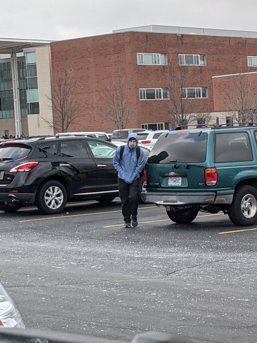 UpdatesColes's tweet photo. Cole can't wait to get home after a long day coming back from winter break! (2:28pm) https://t.co/GfLzRbw5Lv