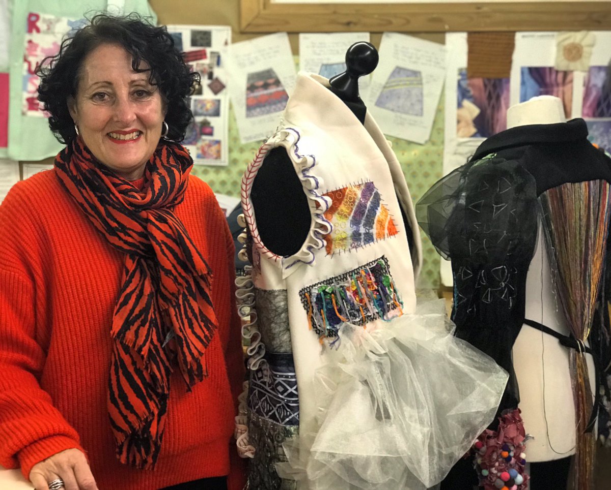 MountHouseSch's tweet image. Say hello to our new textiles teacher Mrs Graves 👋 She began her career as a printed textile designer in Italy, New York and at Courtauld Prints in London. She has 25 years experience teaching Textiles GCSE and A Level. Welcome to Mount House Mrs Graves! 🧵🧶 👏 #textilesdesign