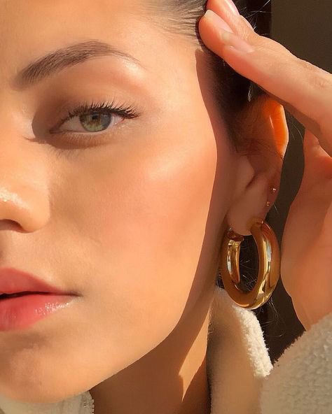 Retweet                              Like