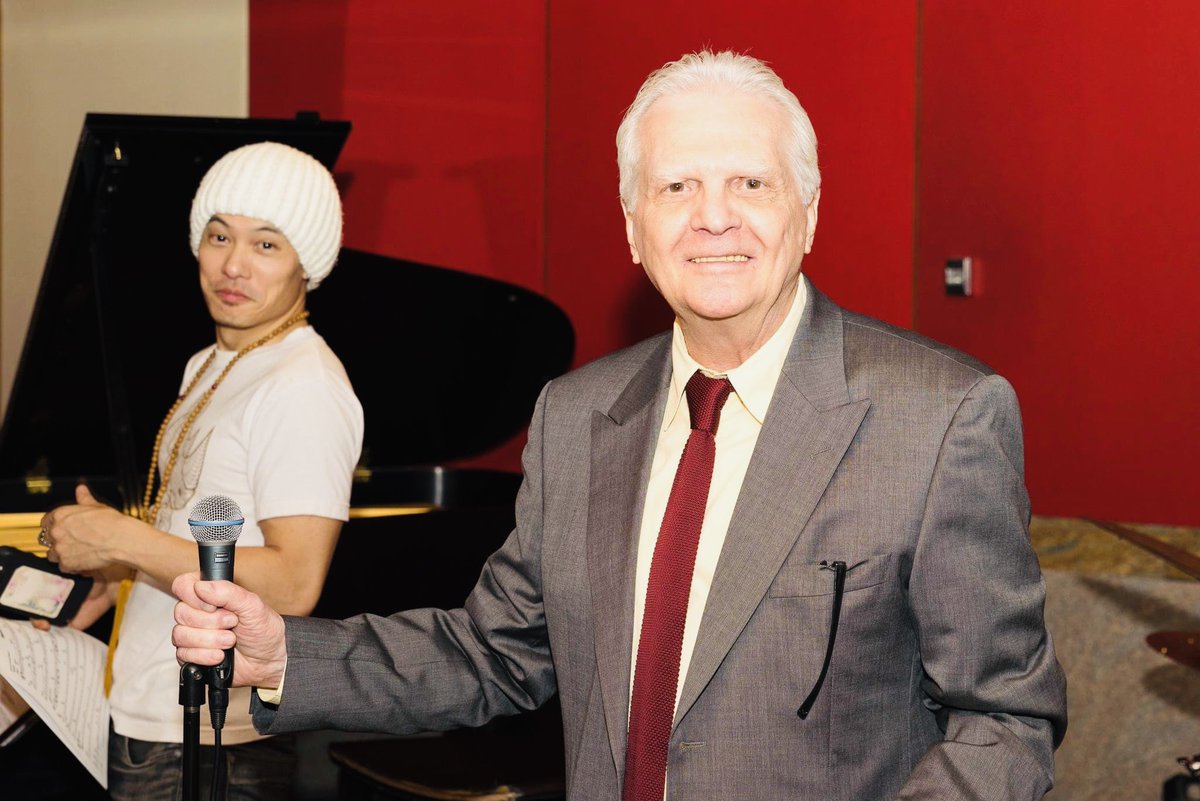ErikaMatsuo's tweet photo. Rest In Peace,Gino Moratti!!
Jazz at kitano @KitanoNewYork のDirector, Ginoがお亡くなりになられました。2009年から2020年まで毎年ライブをさせて頂いていました!Ginoから沢山嬉しい言葉を頂きました。本当にお世話になりました!ご冥福をお祈りします Thank you Gino
#jazzatkitano #ginomoratti https://t.co/MPiOvQuwBi