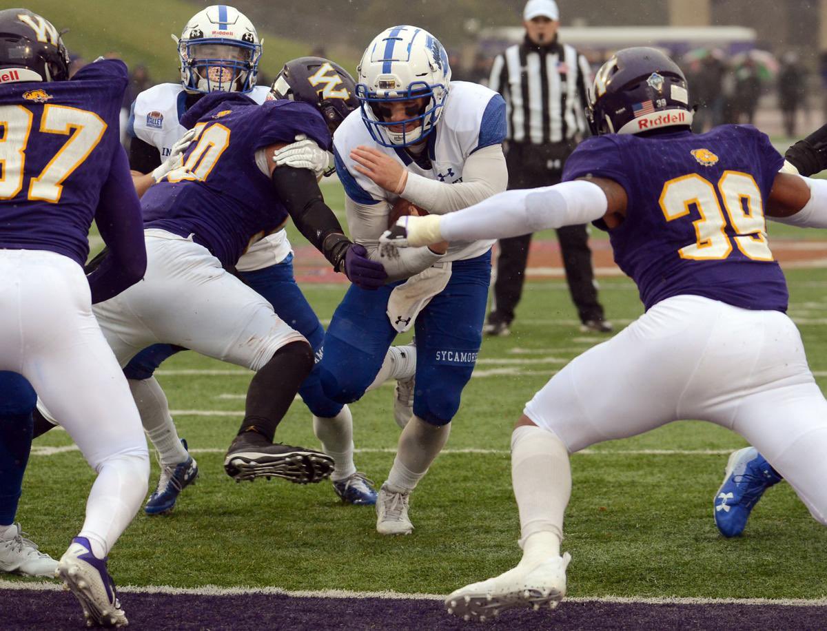 coopjcb's tweet photo. Blessed to say I landed a new home at Western Illinois University.  🟣🟡⚪️ https://t.co/vpNmw5blNJ