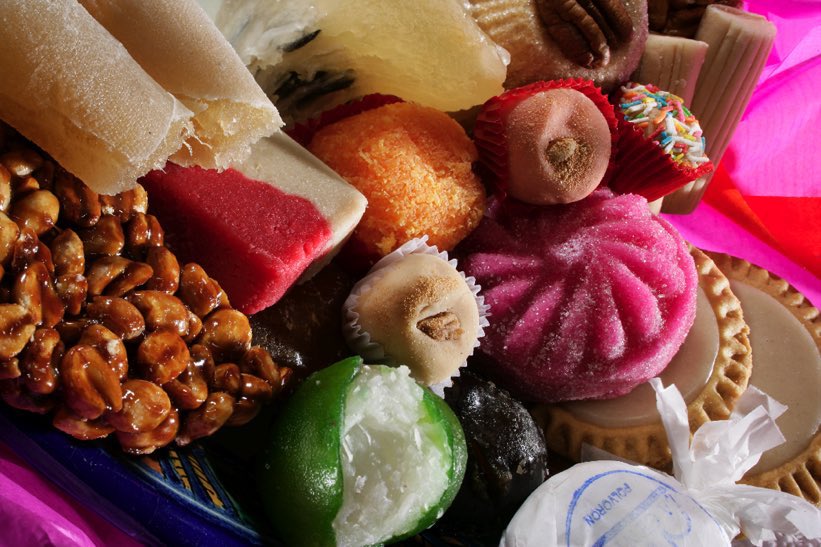 En el lado dulce de la #CocinaDeMéxico, el maravilloso estado de #Puebla nos regala una gran variedad de dulces típicos, con más de 300 deliciosas opciones que son producto de la fusión de recetas de origen árabe, español e indígena.🍭