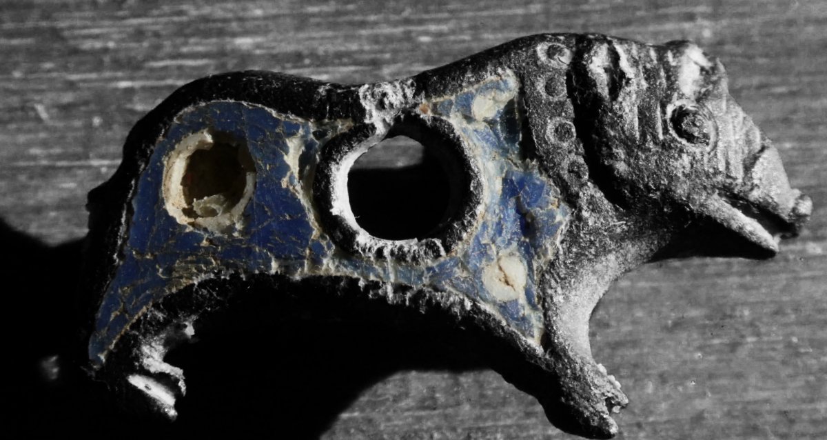 jon_edward's tweet photo. @MattockInHand @BBC_ARoadshow Here's my Roman boar - dug up while detecting in Norfolk! 

https://t.co/FHcy5rGEFk https://t.co/6jcQnKiLd5