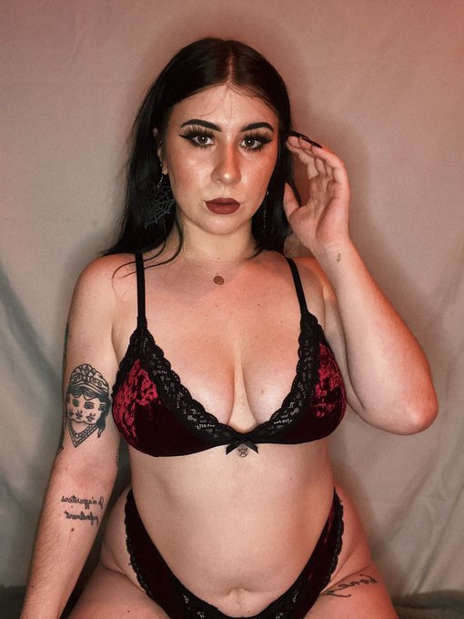 demonthot69