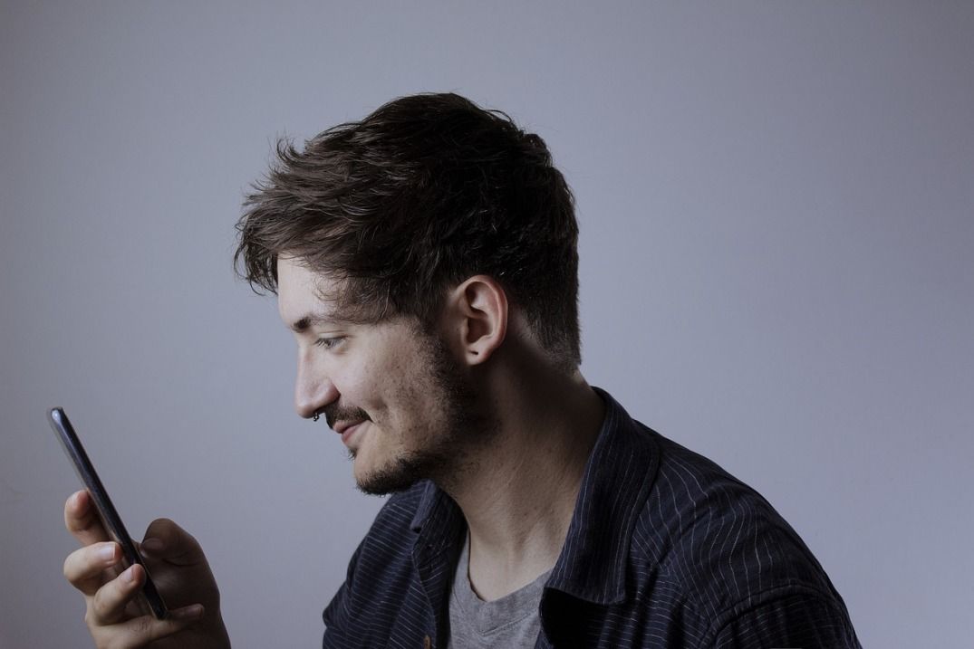 #Clubhouse: il social del 2021
<a href="/tosochris/">Christian Tosolin</a> su <a href="/datamagazine_it/">datamagazine.it</a> parla di questa nuova piattaforma e di #ClubhouseItalia, la community che stanno lanciando <a href="/martabassof/">martabasso.eth</a>, <a href="/federicocecchin/">Federico Cecchin⚡️</a> e <a href="/Churra/">Churra</a>
Leggi su: buff.ly/3bRXCI7