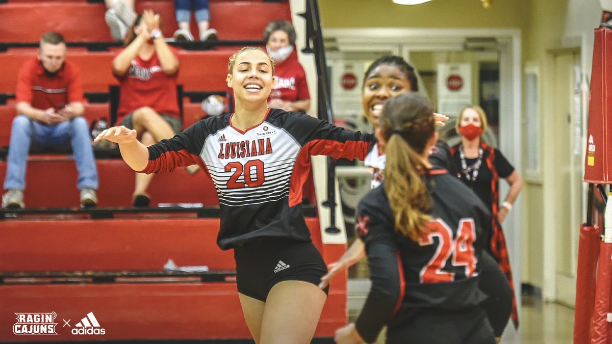 RaginCajunsVB's tweet photo. Because your timeline is better with a smile on it. 😁🤟

#GeauxCajuns ⚜️ https://t.co/blo9HYtRjz