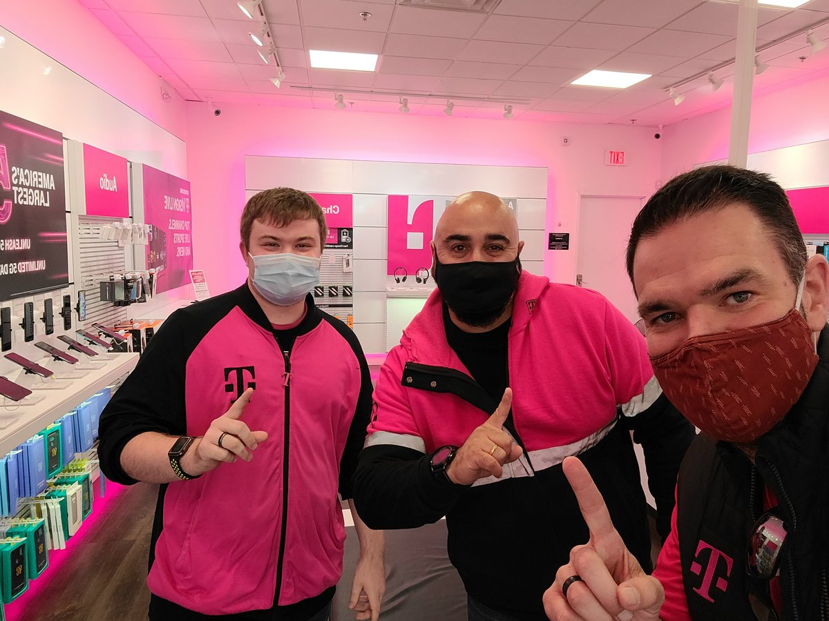 The #1 store in @GPMobileTPR for the last 3 months!!! Great job Gorski and crew!! <a href="/dustinknapp/">Dustin Knapp</a> running a beast of a district!!!