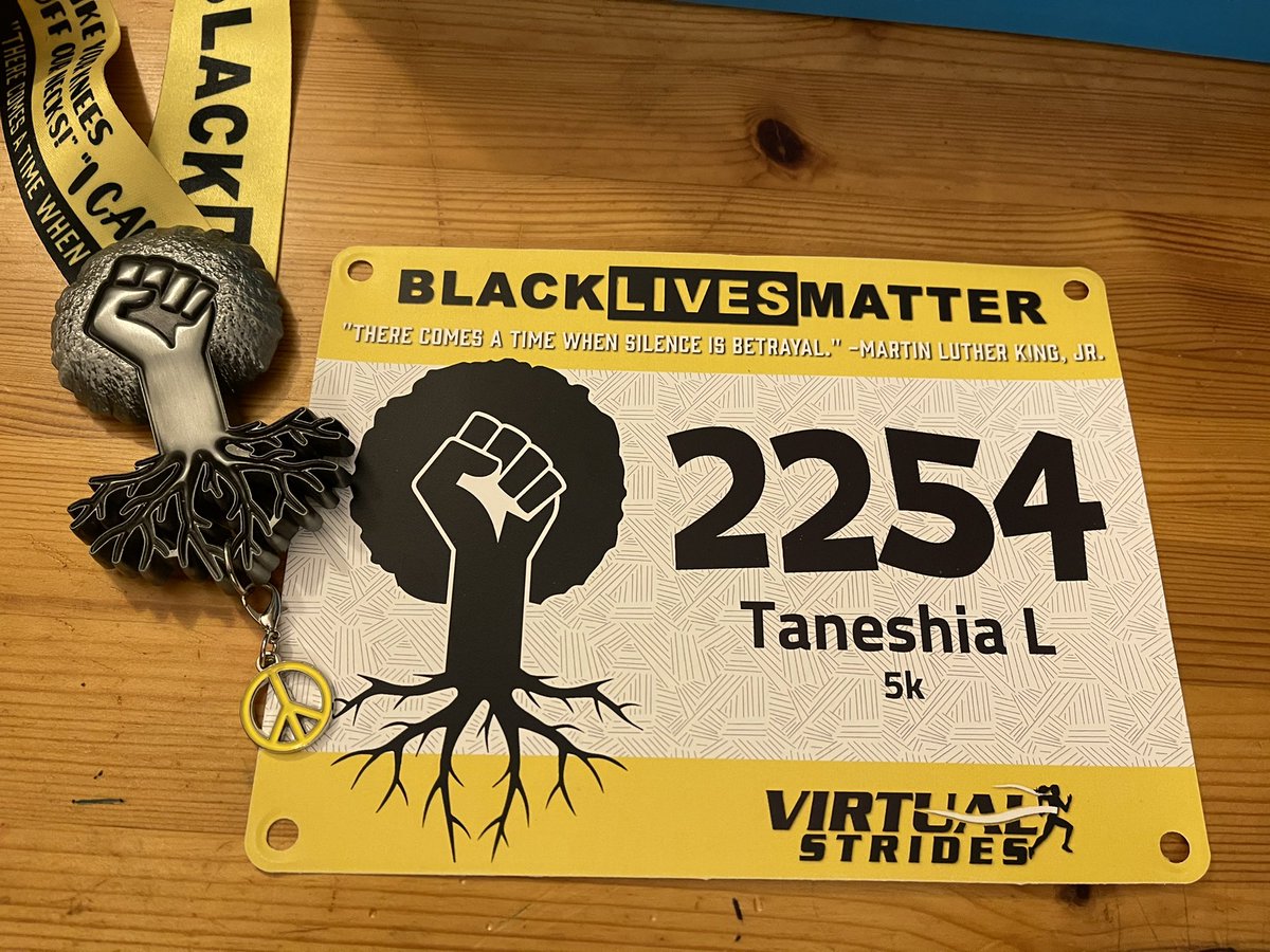 taneshia's tweet image. Despite being under the weather and while on a phone call, I walked a virtual 5K benefiting @UNCF thanks to @VirtualStrides and here is my bling. The fly finishers medal and bib is motivation to sign up for more virtual races.
#virtualstrides